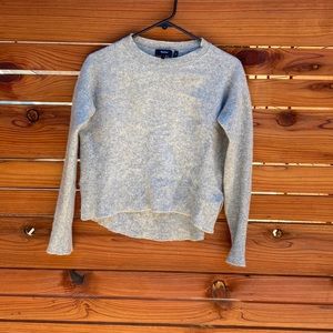 Beautiful Theory 100% Cashmere Sweater in size Small in grey
